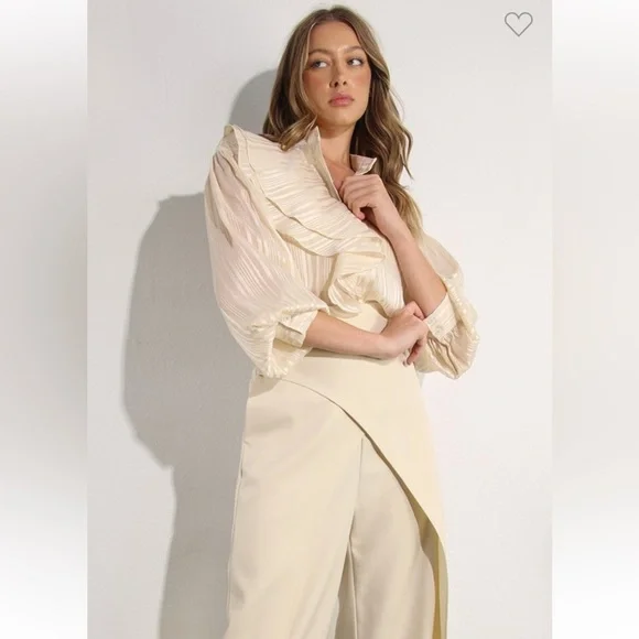 #226 “ RUFFLE BLOUSE” - Picture 4 of 14